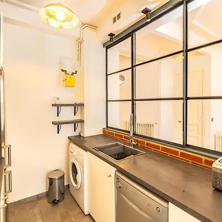 4 Guests Flat - Turbigo * باريس